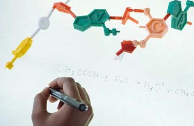 結構化學和生命科學醫學